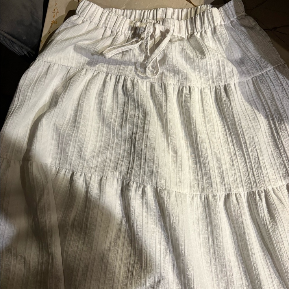 Elegant White Tiered Skirt